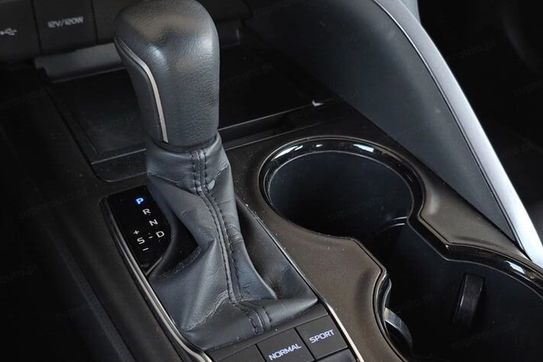 Toyota Camry 2.5 Hybrid Comfort Cvt