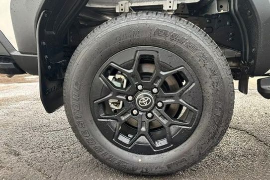Toyota HiLux mHEV Double Cab Invincible 4x4 aut