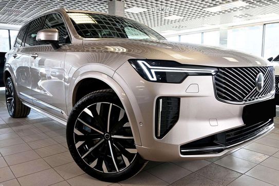 Volvo XC90 B5 AWD Ultra Bright