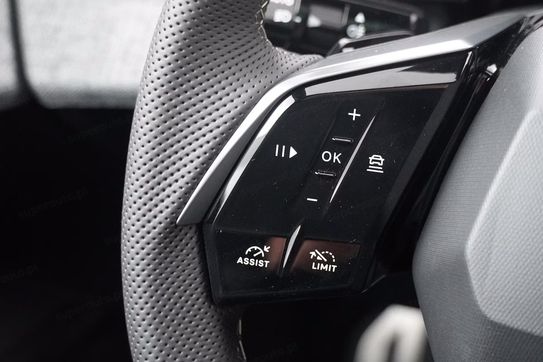 Peugeot 3008 GT e-DCS6 1.2 PureTech mHEV