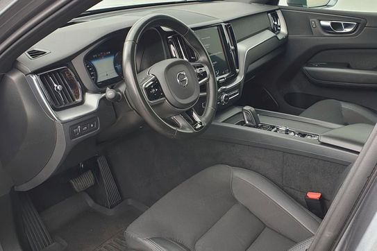 Volvo XC60 T8 AWD Plug-In Hybrid Momentum Pro aut