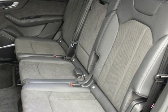 Audi Q7 SQ7 TFSI quattro