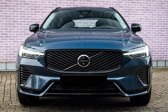 Volvo XC60 B5 B AWD Plus Dark