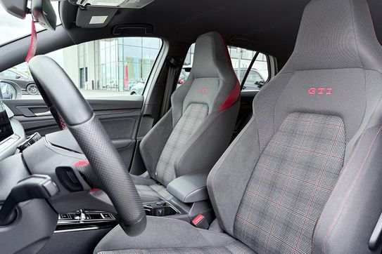 Volkswagen Golf Tsi Opf Dsg Gti