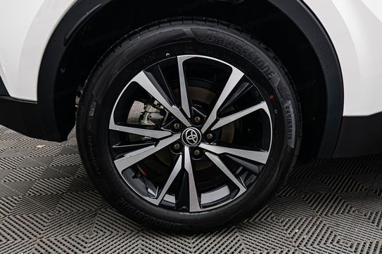 Toyota C-HR Teamplayer 1.8 Hybrid