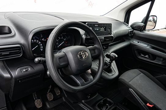 Toyota Proace City L2H1 Zabudowa Brygadowa