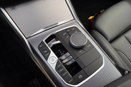 BMW Seria 3 318i M Sport