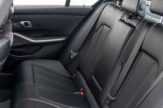 BMW Seria 3 318i M Sport