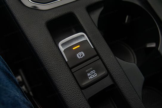 Volkswagen Passat 2.0 TSI Elegance DSG
