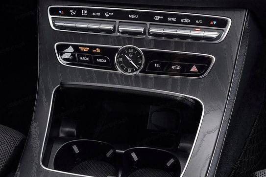 Mercedes E Klasa 220 d 4MATIC