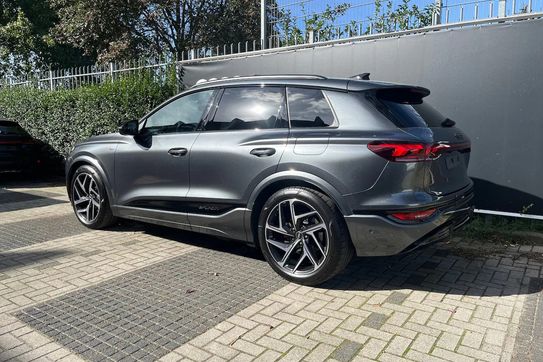 Audi Q6 e-tron S line