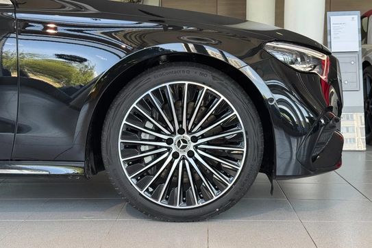 Mercedes Klasa E 220 d  4-Matic AMG
