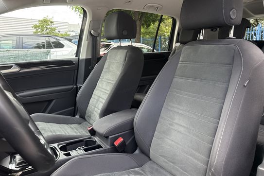 Volkswagen Touran Highline 1.5 TSI DSG