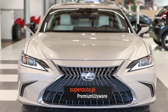 Lexus ES 300h Business Edition