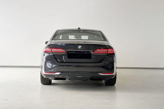 BMW Seria 5 530e