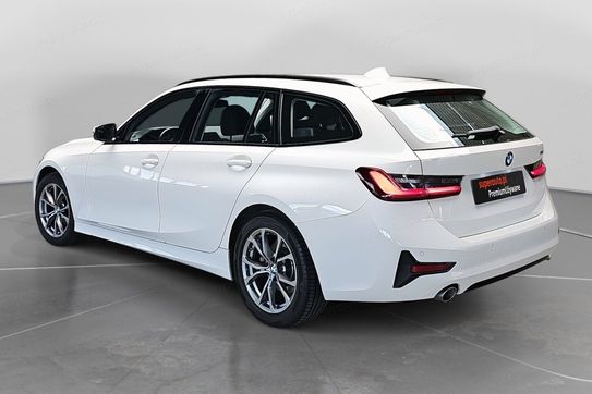BMW Seria 3 Touring 318d Sport Line