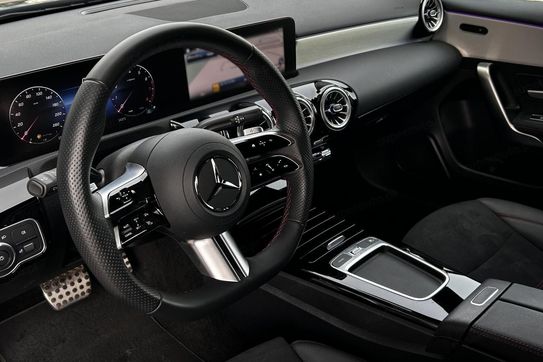 Mercedes Klasa A 180 AMG Line