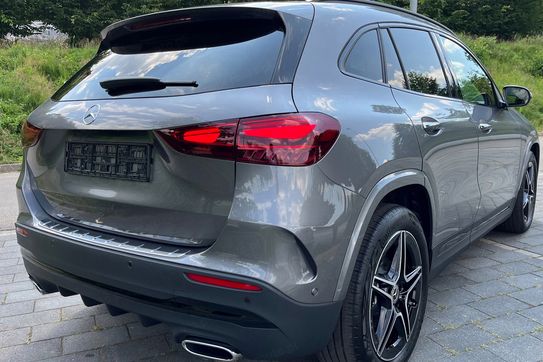 Mercedes GLA 200  AMG Line