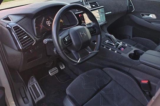 DS DS7 1.6 Performance Line