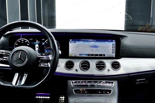 Mercedes E Klasa E 220 d 4-Matic AMG/Avantgarde