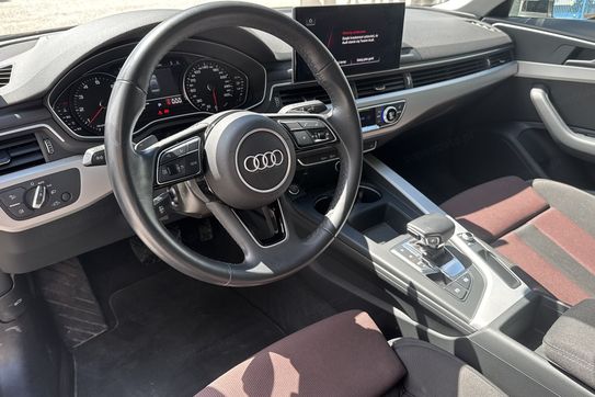 Audi A4 35 TFSI S Line