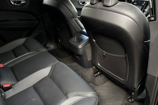 Volvo XC60 B4 D AWD Plus Dark