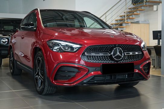 Mercedes GLA 220 4-Matic AMG Line