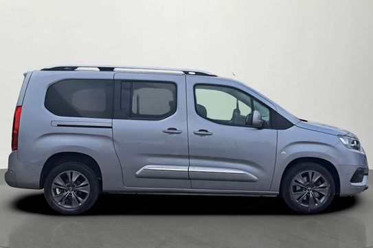 Toyota Proace City Verso Long L2H1 Family AT