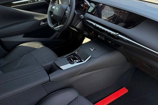 DS N°4 Pallas eDCS6 1.2 mHEV