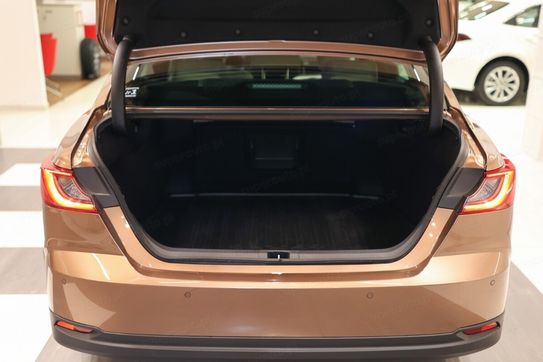 Toyota Camry 2.5 Hybrid Dynamic Force Executive e-CVT