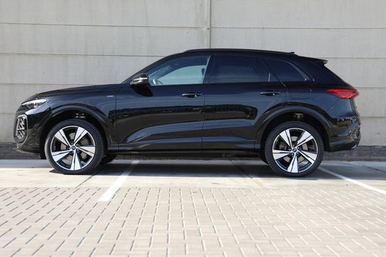Audi Q5 e-Hybrid quattro S line