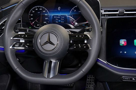 Mercedes E Klasa 220 d 4-Matic AMG