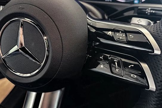 Mercedes E Klasa 220 d 4-Matic AMG