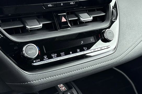 Toyota Corolla Style 2.0 Hybrid Dynamic Force