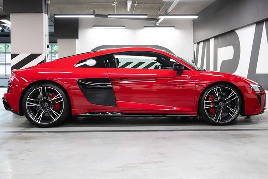 Audi R8 V10 RWD Performance