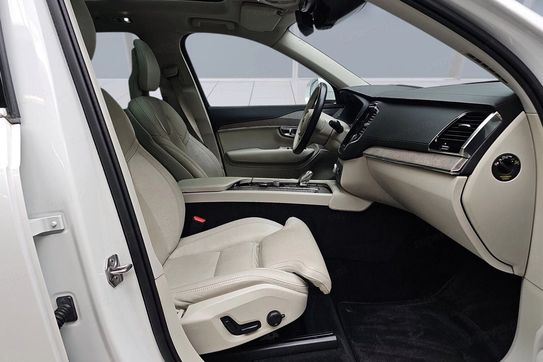 Volvo XC90 T8 AWD Plug-In Hybrid Inscription 7os aut