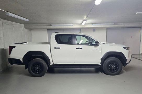 Toyota HiLux mHEV Double Cab Active 4x4 aut