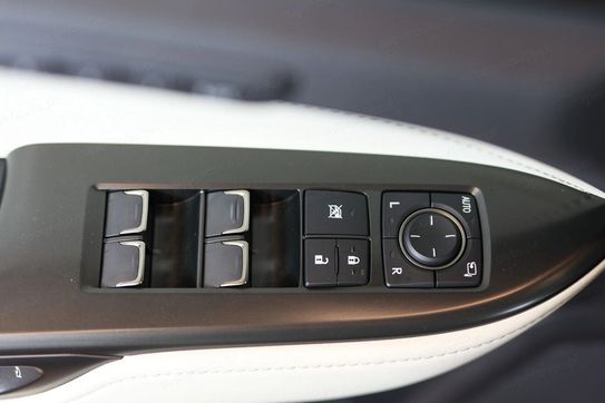 Lexus NX 450h+ Omotenashi AWD
