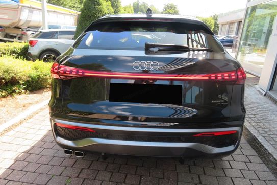 Audi Q5 TDI quattro S line Sportback