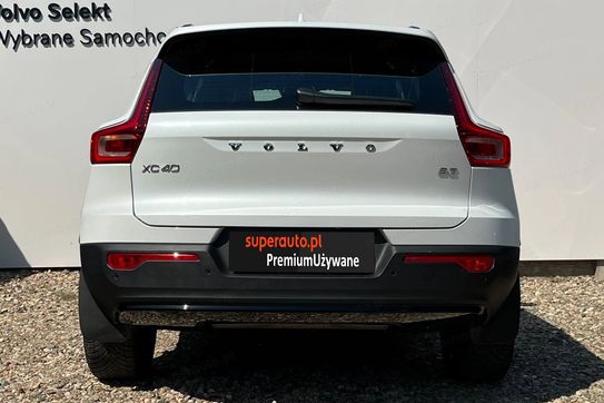 Volvo XC40 B3 Plus Dark