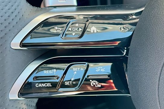 Mercedes Klasa A 250 e AMG Line