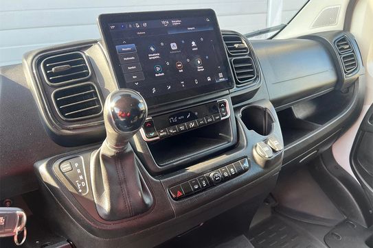 Peugeot Boxer L4H2 AT8