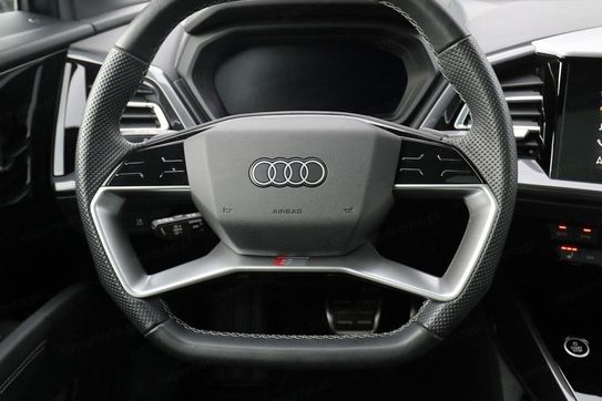 Audi Q4 e-tron S line