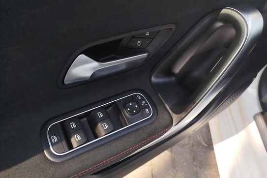 Mercedes CLA 200 AMG Line