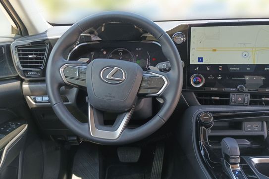 Lexus NX 450h+ Prestige AWD