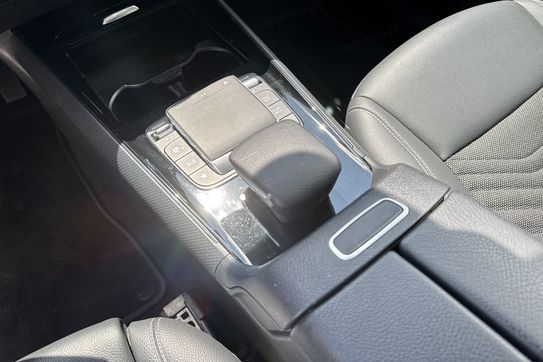 Mercedes GLB 200 7G-DCT