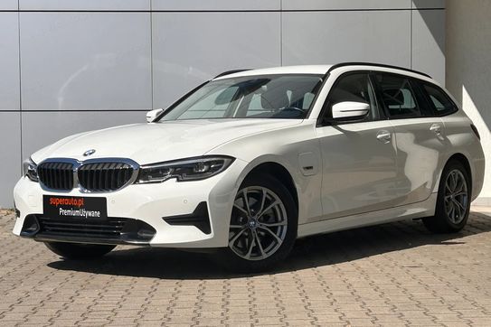 BMW Seria 3 320E Xdrive Sport Line