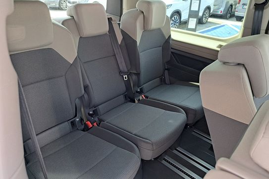 Volkswagen Multivan L2H1 DSG