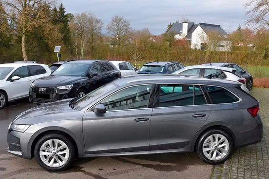 Skoda Octavia Selection 1.5 TSI mHEV DSG