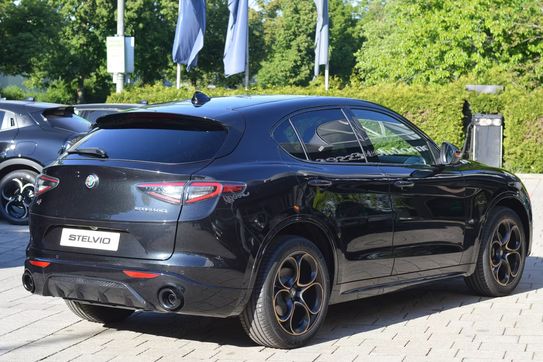Alfa Romeo Stelvio 2.2 JTDM Intensa Q4